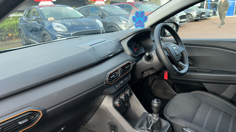 Dacia Sandero Stepway 1.0 TCe Essential 5dr Petrol Hatchback